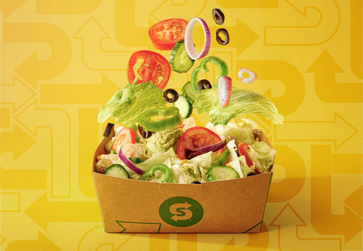 Творческа концепция. Рекламен постер на Subway със свежа салата